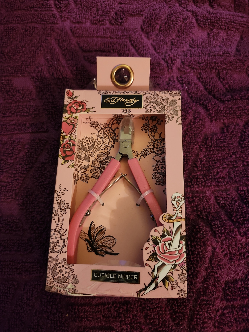 Ed Hardy Pink Cuticle Nipper